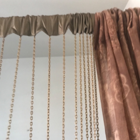 Chain Window Curtain - 2 panels - Picture 6 of 6
